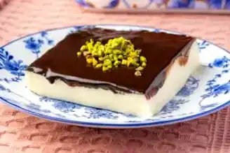 Nefis Çikolatalı Muhallebi Tarifi