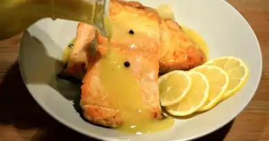 Fırında Somon, Nefis Beurre Blanc Sosuyla