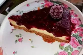 Kolay Böğürtlenli Cheesecake Tarifi