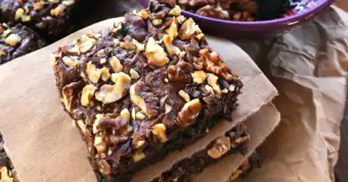 Nefis Cevizli Brownie Tarifi