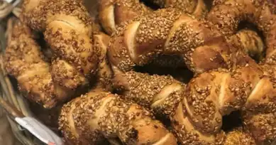 Ev Yapımı Ekşi Mayalı Simit Tarifi