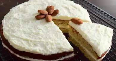 Nefis Elmalı Bademli Kek Tarifi