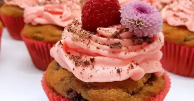 Nefis Frambuazlı Cupcake Tarifi