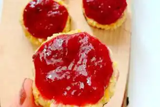 Sağlıklı Frambuazlı Pişmeyen Cheesecake Tarifi