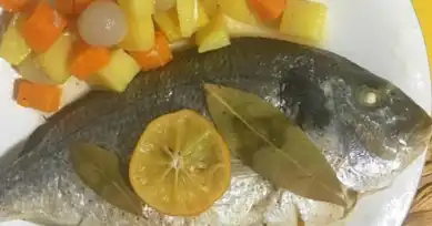 Fırında Sebzeli Lezzetli Çipura Tarifi