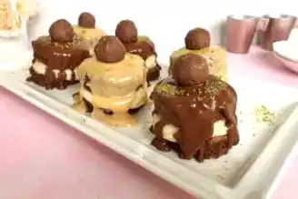 Nefis Ganajlı Mini Pastacık Tarifi