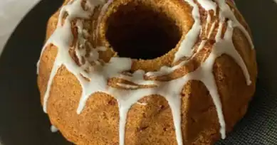 Nefis Havuçlu Cevizli Kıyır Kek Tarifi