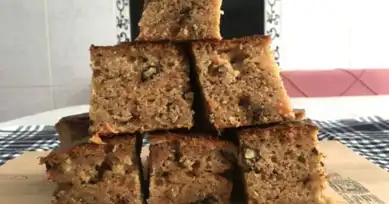 Nefis Havuçlu Elmalı Cevizli Kek Tarifi