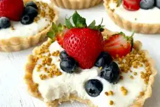 Nefis Çilek ve Yaban Mersinli Raw Tartolet Tarifi