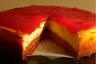 Nefis Çilekli Cheesecake Tarifi