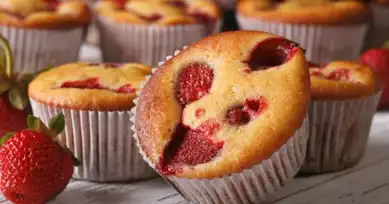 Nefis Çilekli Muffin Tarifi
