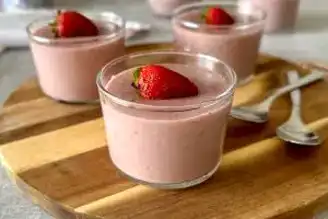 Ev Yapımı Lezzet: Çilekli Puding Tarifi
