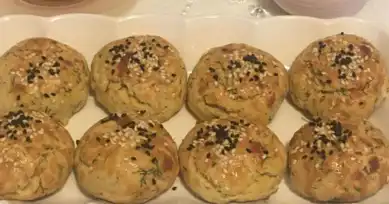 Kıyır Kıyır Kaşarlı Dereotlu Poğaça Tarifi