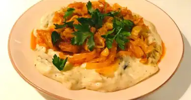 Karamelize Soğanlı Beğendi Tarifi