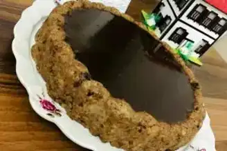 Bayat Keklerden Lezzetli Kırıntı Kek Pastası Tarifi