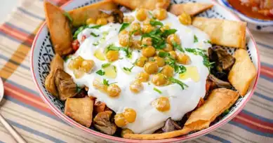 Nefis Kuru Patlıcanlı Fatteh Tarifi