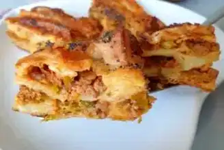 Nefis Kıymalı Pırasalı Börek Tarifi
