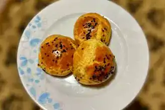 Nefis Lor Peynirli ve Otlu Poğaça Tarifi