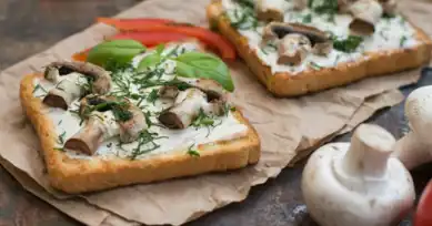 5 Dakikada Hazır: Mantarlı Açık Tost Tarifi