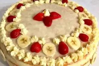 Nefis Meyveli Pasta Tarifi