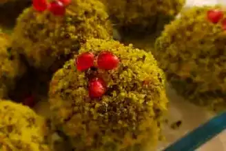 Nefis Mini Ispanaklı Pasta Tarifi