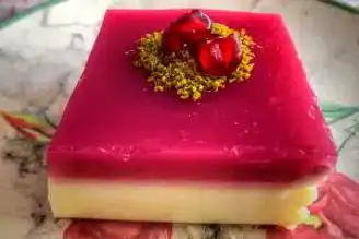 Nefis Narlı İrmik Tatlısı Tarifi