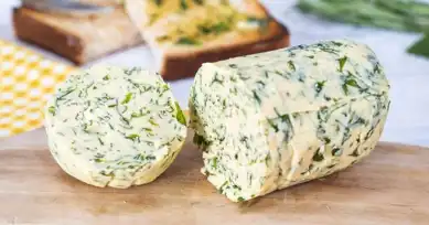 Ev Yapımı Otlu Tereyağı Tarifi