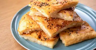 Çıtır Çıtır Peynirli Börek Tarifi