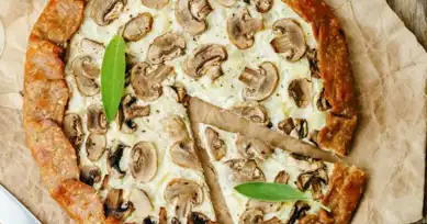 Gevrek Peynirli Mantarlı Galette Tarifi