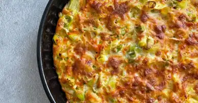 Nefis Pırasalı Peynirli Frittata Tarifi