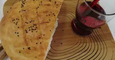 Ev Yapımı Lezzetli Ramazan Pidesi Tarifi