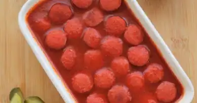Nefis Salça Soslu Sosis Tarifi