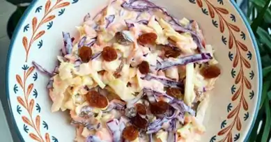 Mayonezsiz Sağlıklı Coleslaw Tarifi
