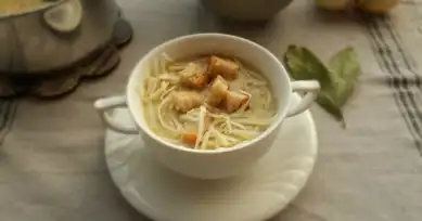 Nefis Fransız Soğan Çorbası Tarifi