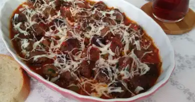 Nefis Soslu Köfte Tarifi