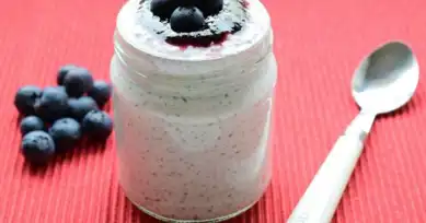 Lezzetli Yaban Mersinli Chia Puding Tarifi