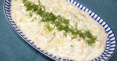Lezzetli Yoğurtlu Havuçlu Kabak Salatası Tarifi