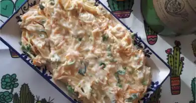 Nefis Yoğurtlu Kereviz Salatası Tarifi