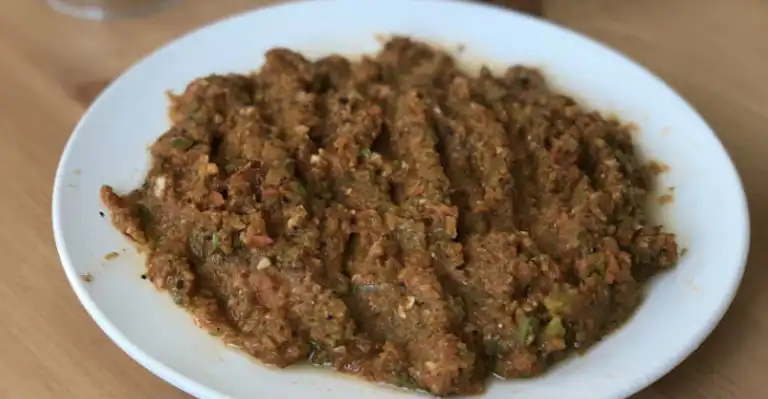 Ateş Püsküren Acılı Ezme Tarifi