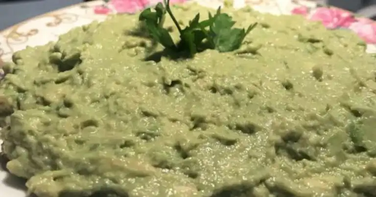 Avokadolu Humus Tarifi: Lezzetli ve Farklı Bir Alternatif!