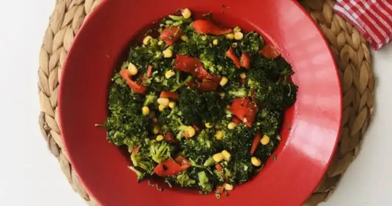 Nefis Brokoli Salatası Tarifi