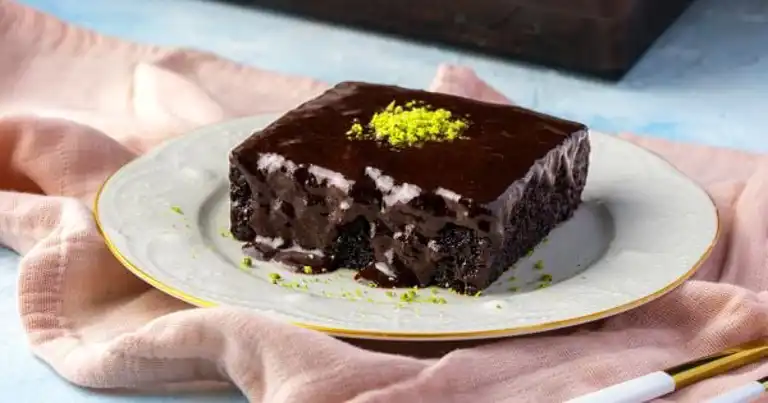 Nefis Browni Tadında Islak Kek Tarifi