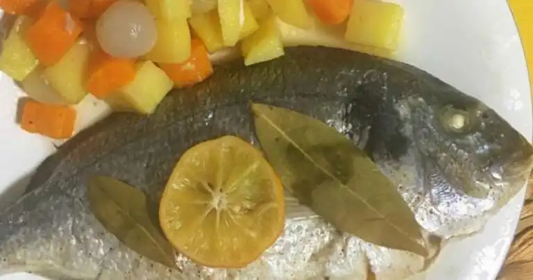 Fırında Sebzeli Lezzetli Çipura Tarifi