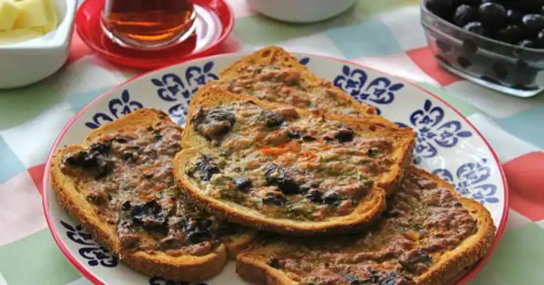 Fırında Zeytinli Kızarmış Ekmek Tarifi