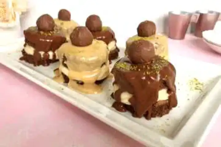 Nefis Ganajlı Mini Pastacık Tarifi