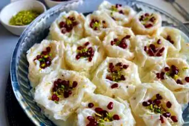 Farklı Sunumla: Güllaç Sarması Tarifi
