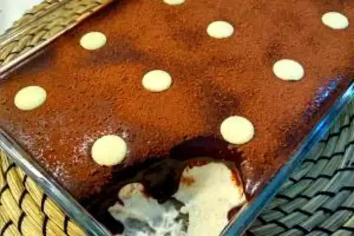 Çikolata Soslu Mucizevi Tatlı