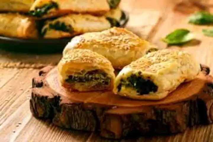 Nefis Ispanaklı Rulo Börek Tarifi