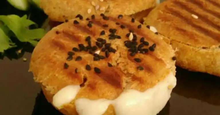 Kaşarlı Poğaça Tost Tarifi