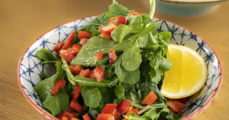 5 Dakikada Hazırlanan Lezzetli Roka Salatası